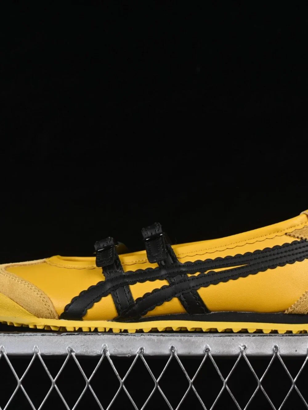 Onitsuka Tiger Mexico 66 Ballerina Yellow / Black 💛🖤 - Picture 7 of 9